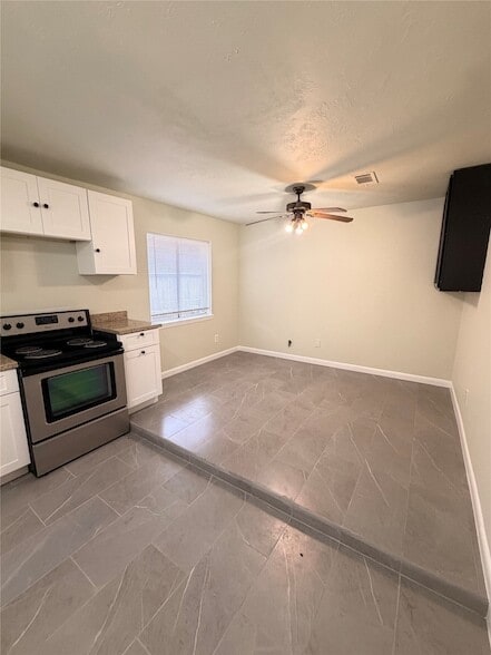 Foto del edificio - 4527 Fitzwater Dr