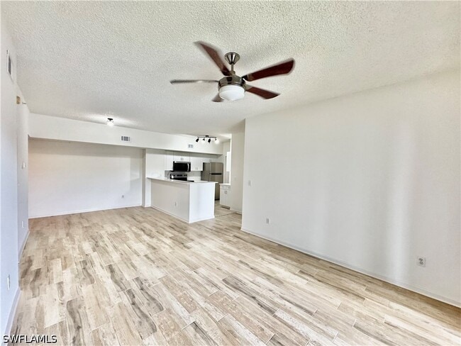 Building Photo - 1830 Florida Club Cir