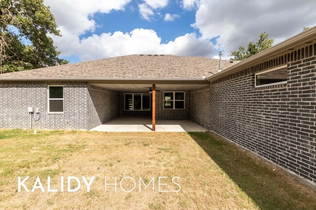 Building Photo - 1679 Kalidy Dr