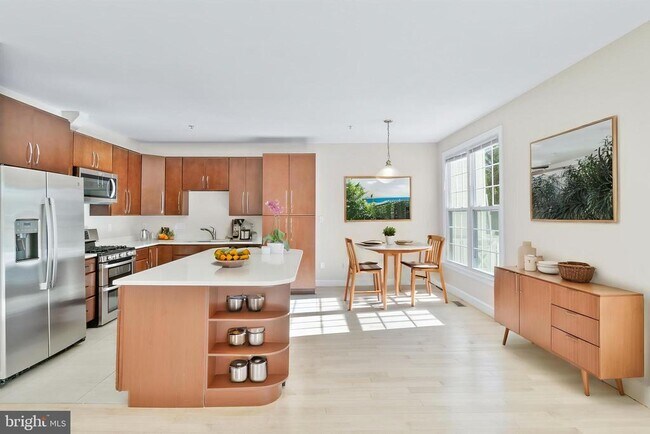 Foto del edificio - 8428 Bells Ridge Terrace