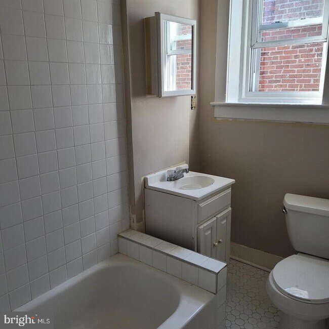 Foto del edificio - 4102 W Maple Ave