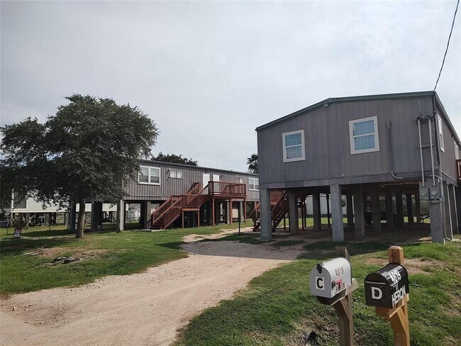 Building Photo - 4619 Heron St