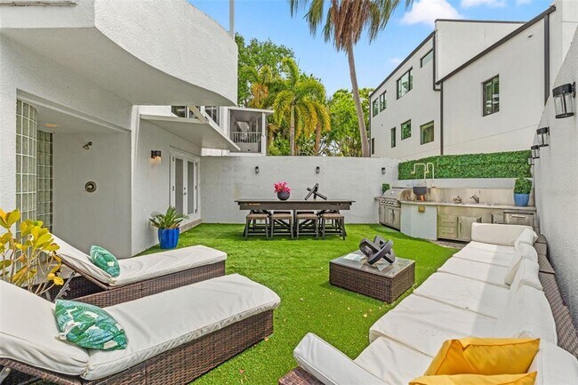 Foto del edificio - 4522 W North B St