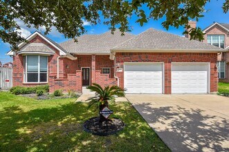 Building Photo - 11102 Waxwing St