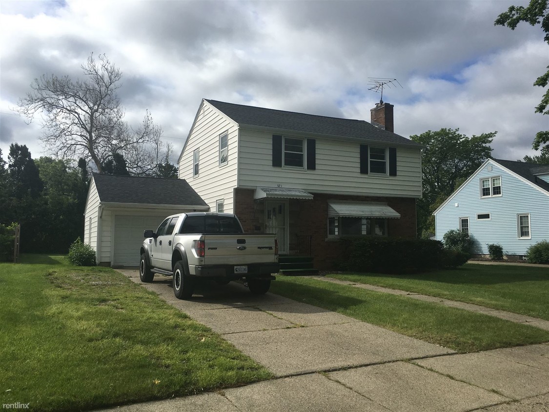 Foto principal - 3 br, 1.5 bath House - 521 S Verlinden Ave