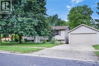 Building Photo - 206 Shelley Dr