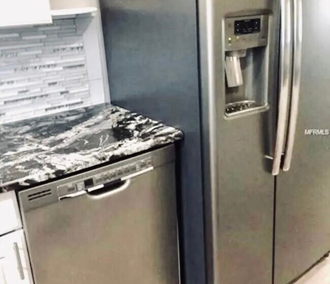 New appliances including dishwasher - 3575 Gulf Blvd