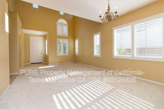 Building Photo - 41473 Temeku Dr