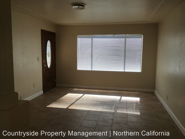 Building Photo - 3 br, 1 bath House - 2333 6th Street