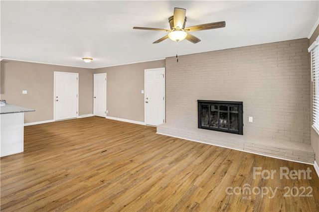 Building Photo - 705 Honeywood Ln