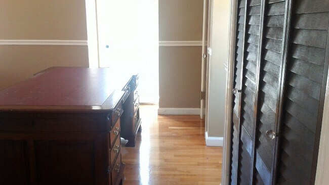 Foto del edificio - 8108 Ralston Rd