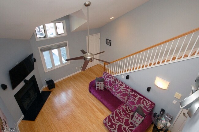 Building Photo - 31 Stuyvesant Ave
