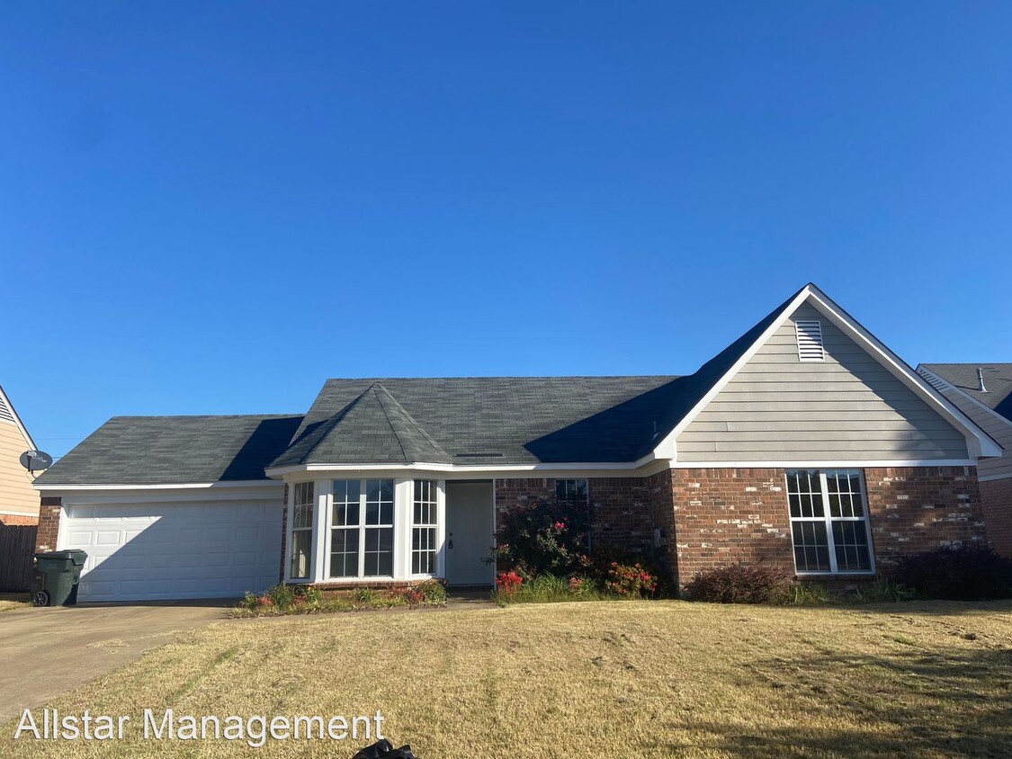 Foto principal - 3 br, 2 bath House - 1820 Central Trails