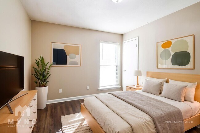 Foto del edificio - 2695 Shady Grove Dr