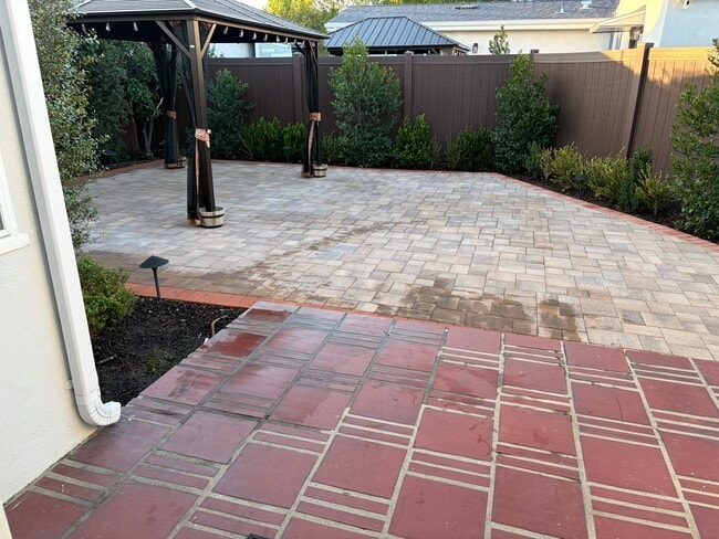 Foto del edificio - 851 Graynold Ave