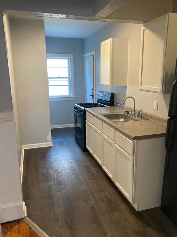 Foto del edificio - 590 Brock Ave