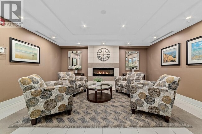 Building Photo - 660 Gordon St