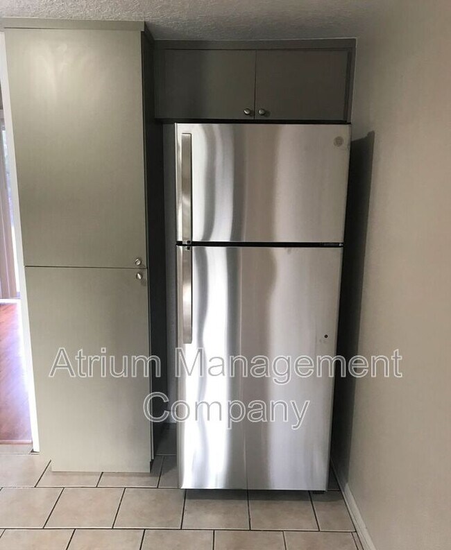 Foto del edificio - 5305 N Boulevard