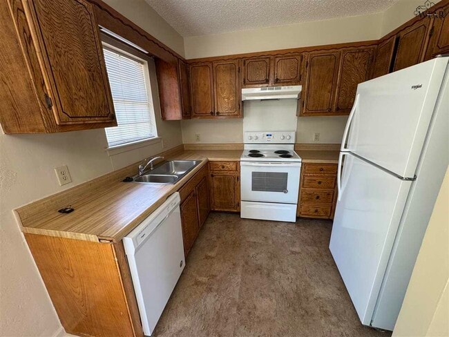 Building Photo - 4205 Wrangler Dr