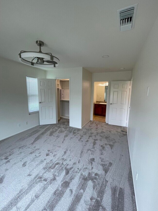 Building Photo - 43376 Cook St