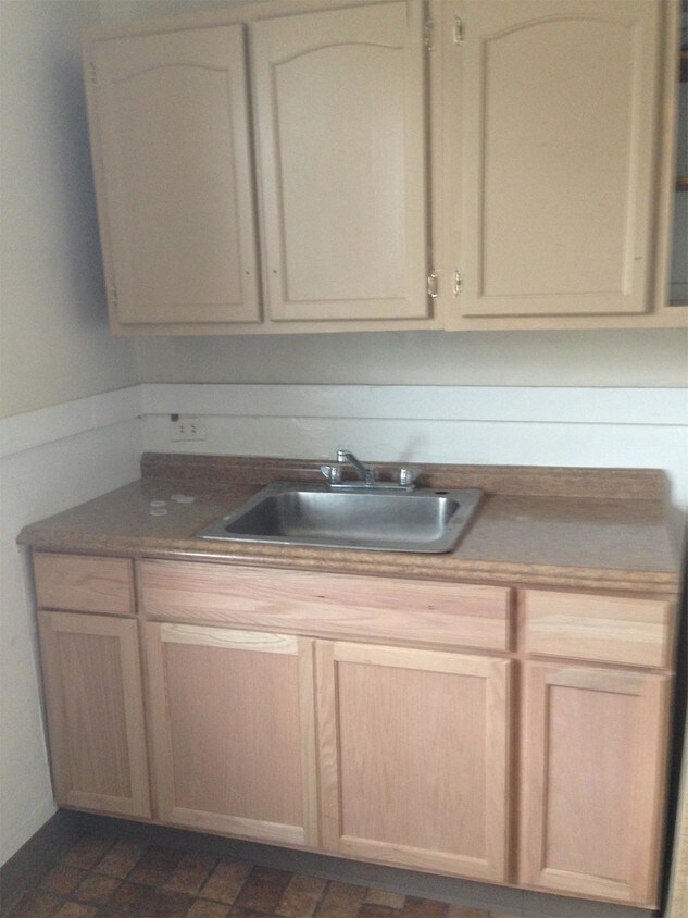 Foto principal - 133 Lakeview Ave