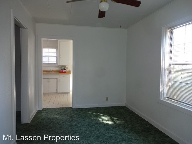 Building Photo - 1410 3rd St