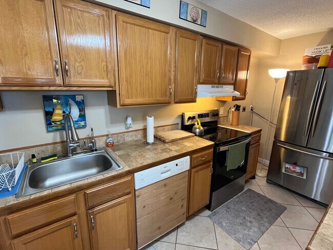 Building Photo - 3150 N Atlantic Ave