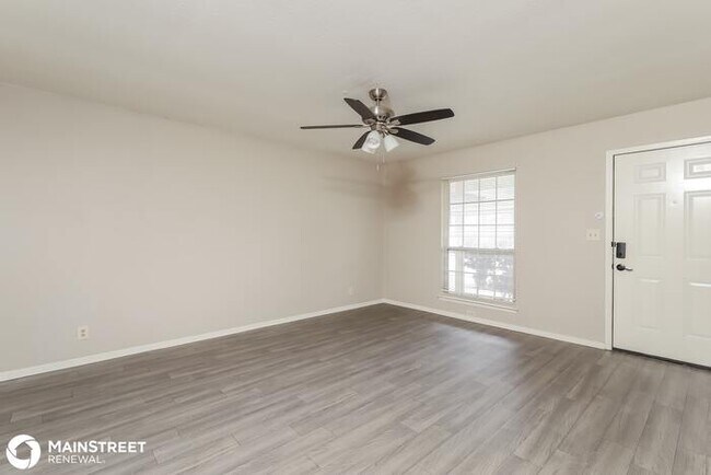 Building Photo - 7110 Glen Hvn, San antonio, TX 78239