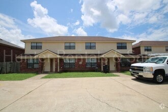 Building Photo - 1102 Lansberry Ct