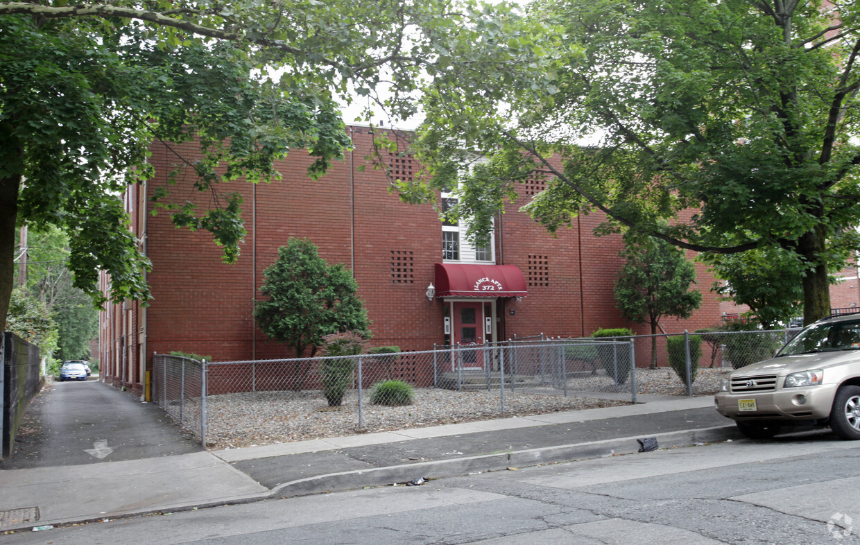 Building Photo - JLance Apts.