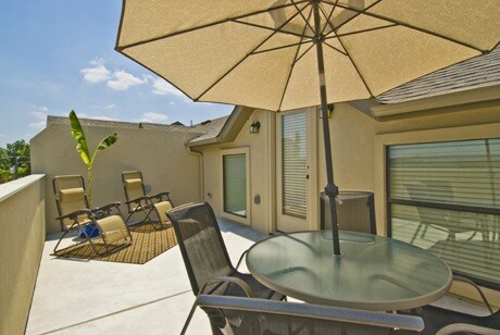 Apartamento con terraza - 7402-7409 Coronado Way