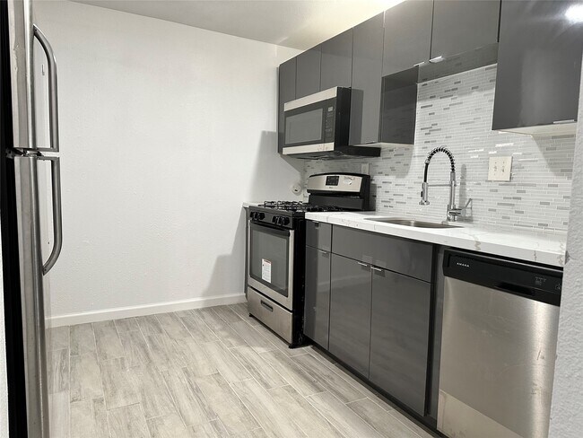 Foto del edificio - 4802 Elser St