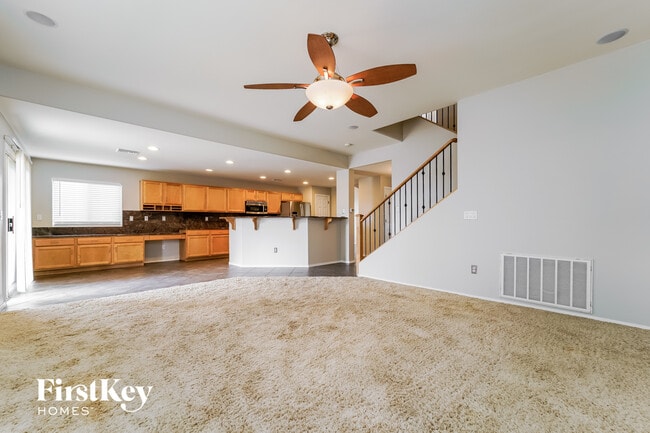 Building Photo - 8202 S Placita Gijon