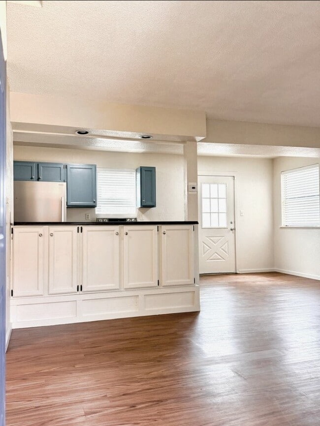 Photo - 1579 Hooker St Townhome