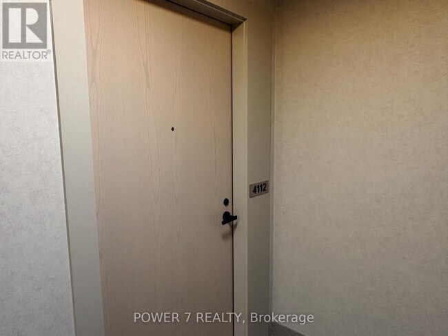 Photo du bâtiment - 8 Interchange Wy