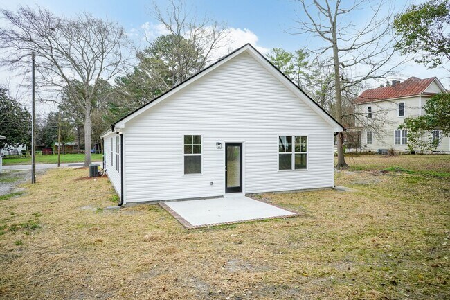 Foto del edificio - NEW Construction Three Bedroom Home