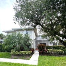 Building Photo - 2813 SW Lakemont Pl