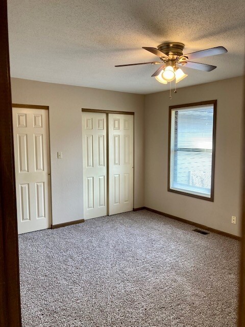 Foto del edificio - 185 Huntleigh Dr