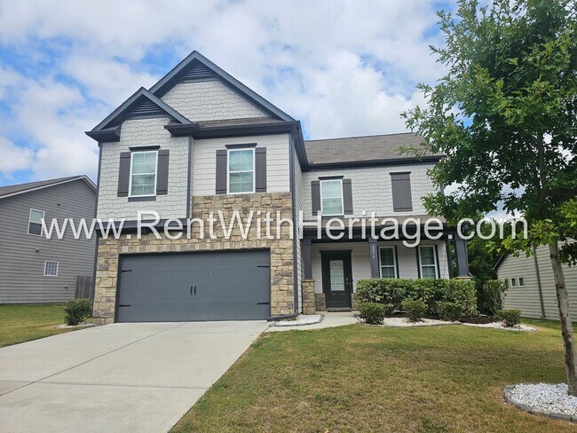 Building Photo - WOW!!!!!...PRETIGIOUS DR HORTON HOME IN GA...