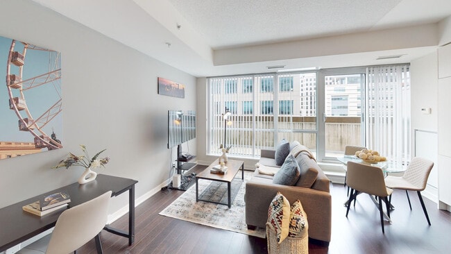 Building Photo - 30 Nelson St