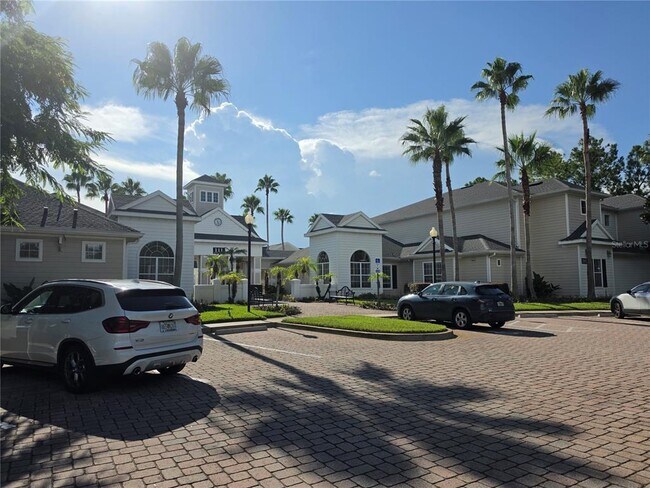Foto del edificio - 1300 Eastern Pecan Pl