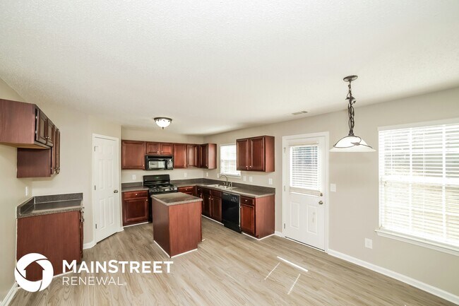 Foto del edificio - 6801 Fireside Ln