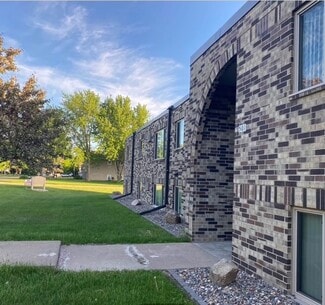 Building Photo - Suncrest Apartments