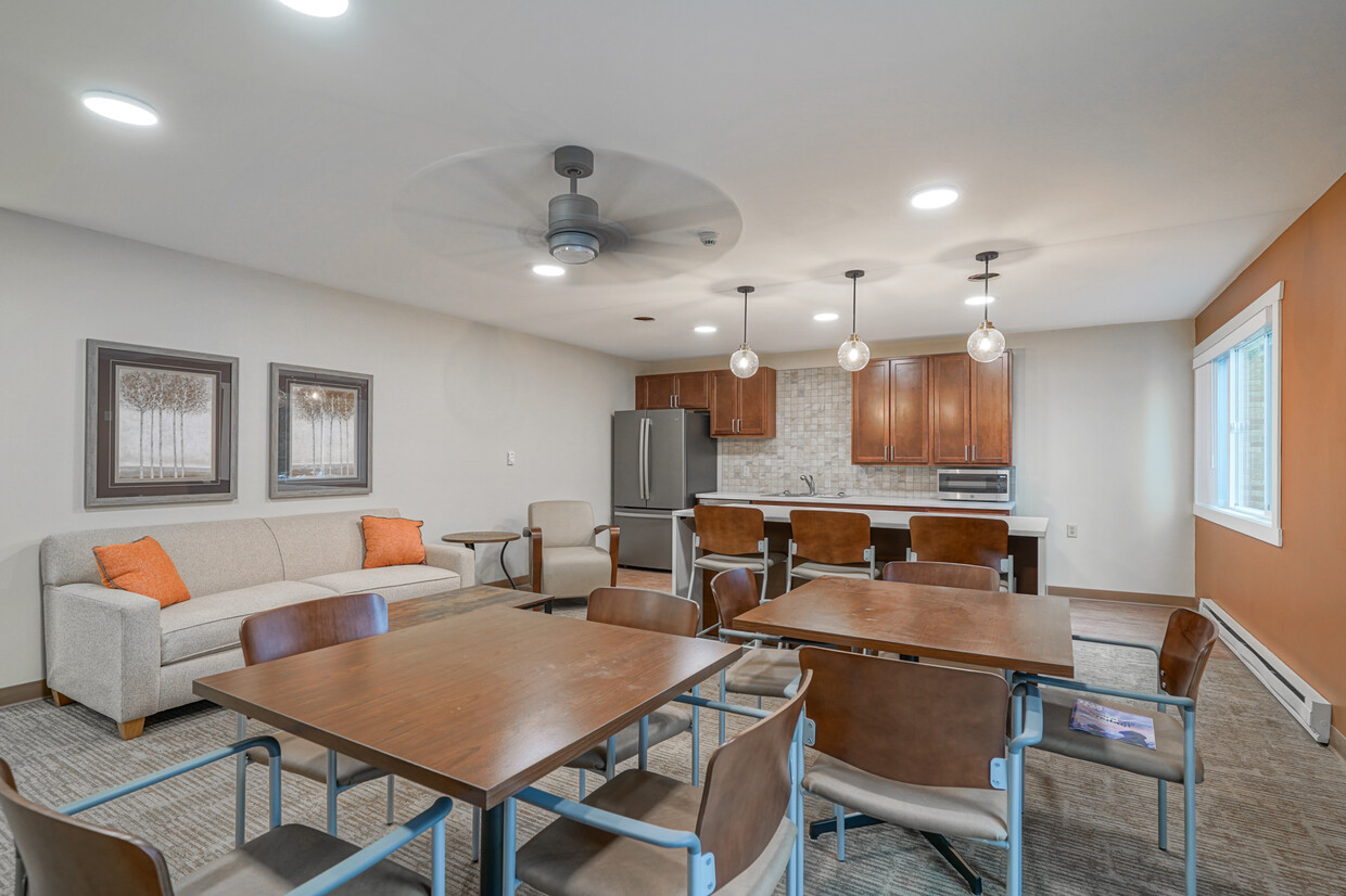 Foto principal - Columbia Square East Apartments