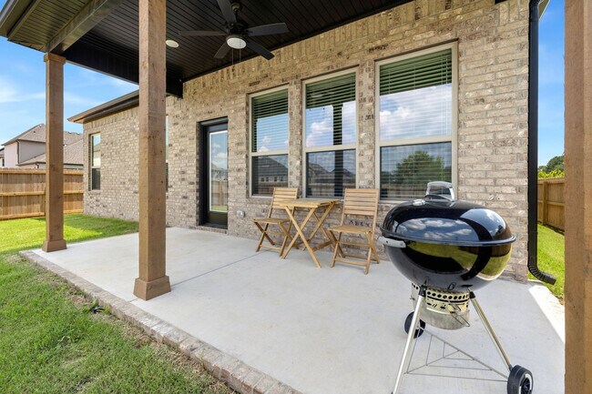 Foto del edificio - 1505 W Whitney Ln