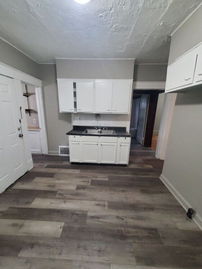 Foto del edificio - 3347 N 29th St