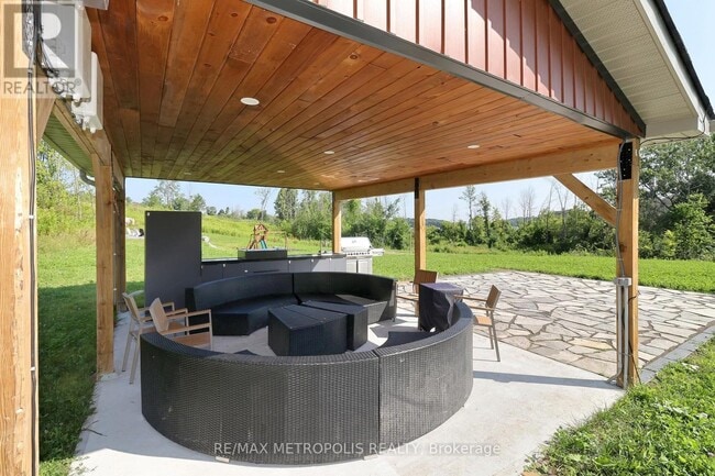 Building Photo - 118 Parkview Dr