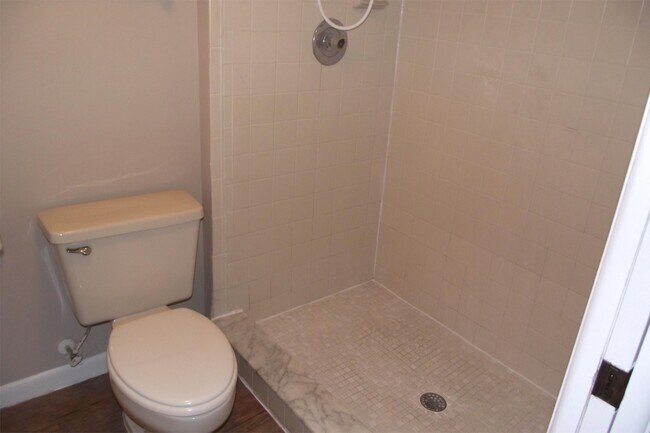 Foto del edificio - 5293 Vineland Rd