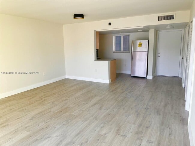 Building Photo - 3626 NE 168th St