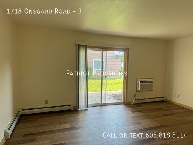 Building Photo - 2 bedroom/ 1 bath apartment in Madison, WI